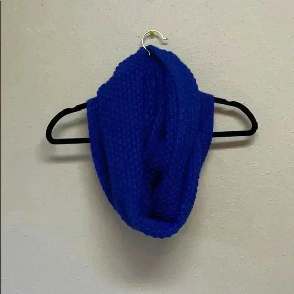 🛍 3 for $20 OLD NAVY Infinity Scarf - Picture 1 of 5
